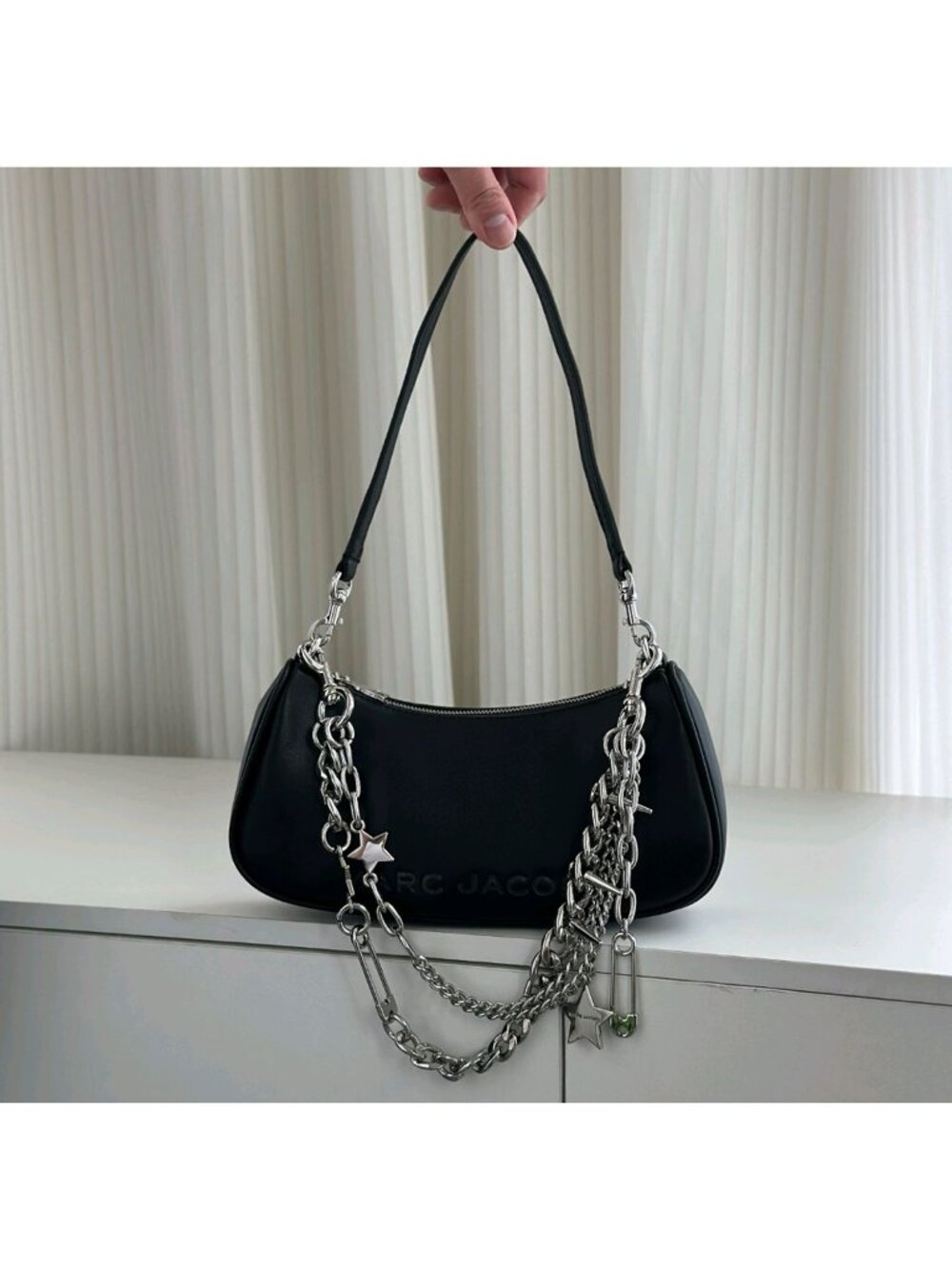 Marc Jacobs The Star Charm Leather Shoulder Bag Black OS